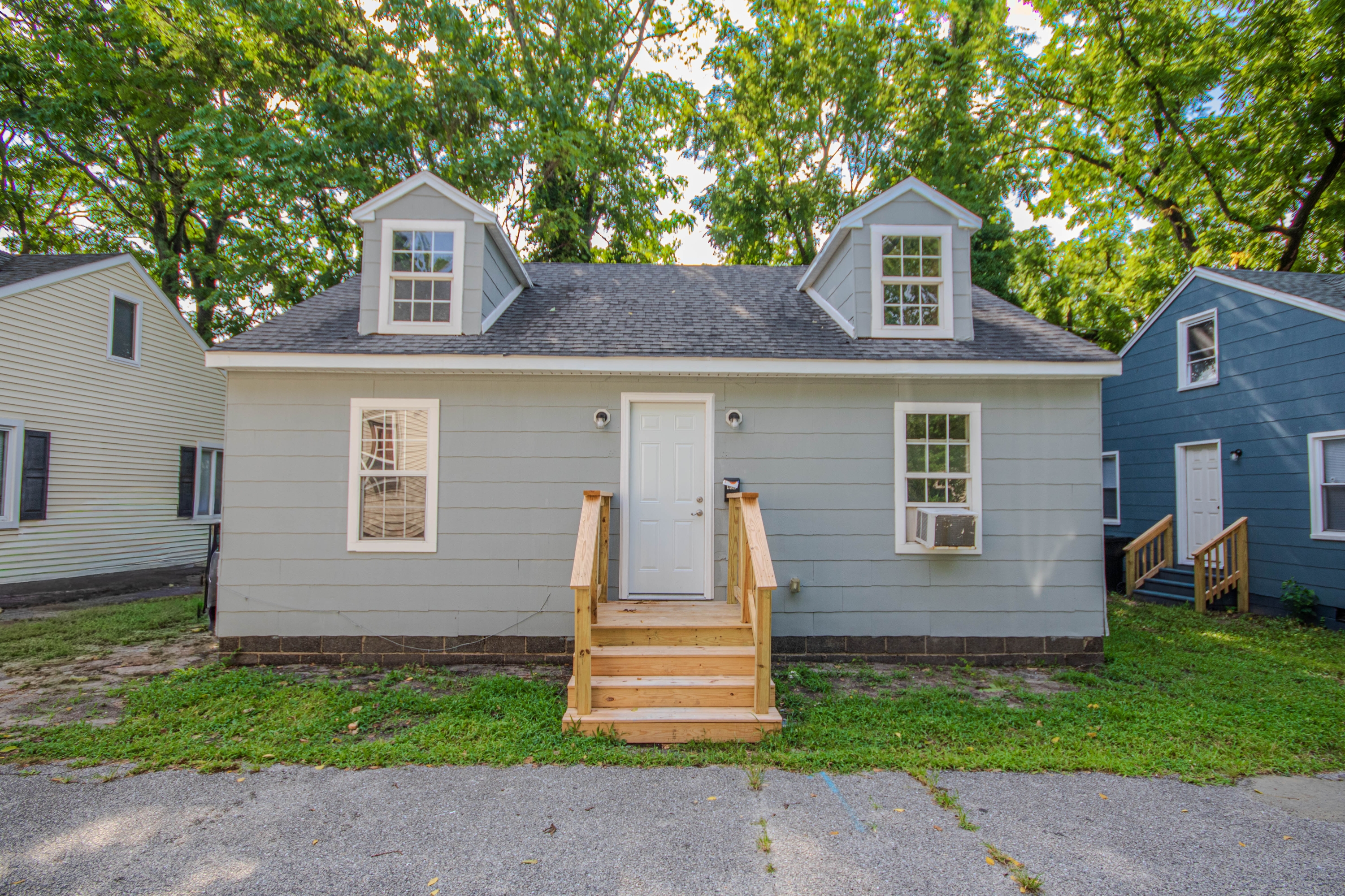403 Newton Terrace